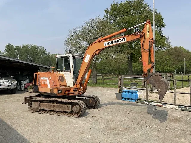 Daewoo dh50 rupsgraafmachine - afbeelding 9 van  16