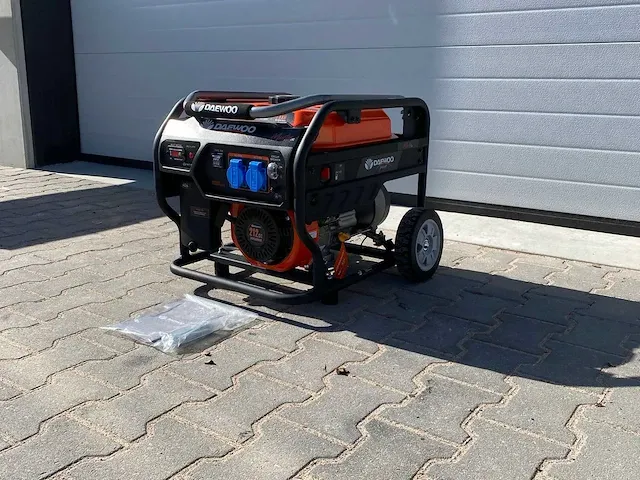 Daewoo gdax4050 benzine stroomgenerator - afbeelding 1 van  6