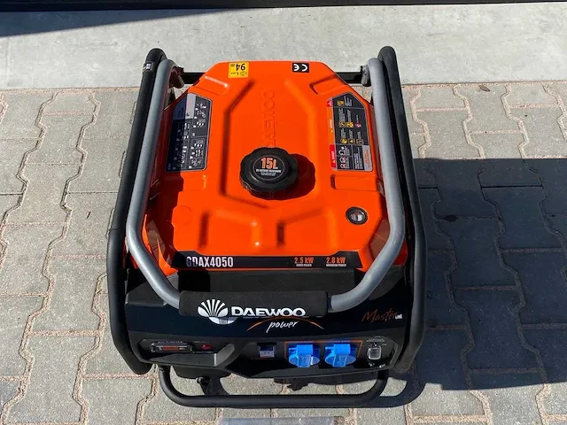 Daewoo gdax4050 benzine stroomgenerator - afbeelding 3 van  6