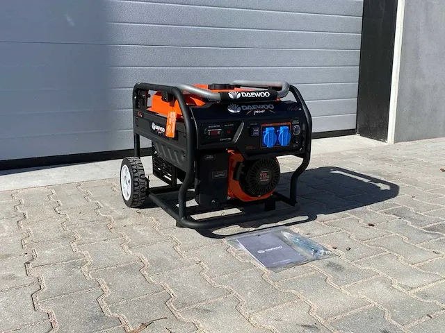 Daewoo gdax4050 benzine stroomgenerator - afbeelding 5 van  6