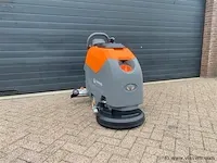 Daewoo vloerschrobzuigmachine - afbeelding 1 van  6