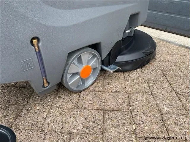 Daewoo vloerschrobzuigmachine - afbeelding 5 van  6
