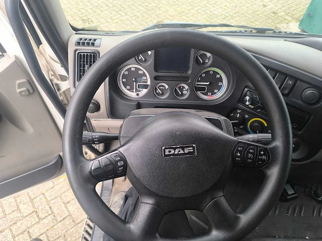 Daf - 2010 - fa-lf45.180 - vrachtwagen - automaat - 12t - afbeelding 3 van  32