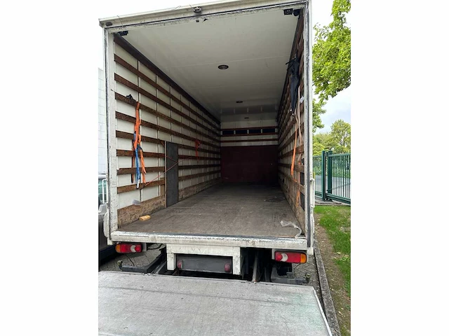 Daf - 2010 - fa-lf45.180 - vrachtwagen - automaat - 12t - afbeelding 11 van  32