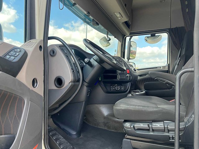 Daf - 2019 - xf480 - personenauto - afbeelding 16 van  30