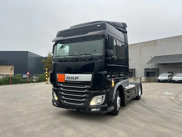 Daf - ft - xf460 - bedrijfswagen - afbeelding 32 van  34