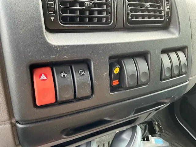 Daf 45.150 takelwagen - afbeelding 13 van  26