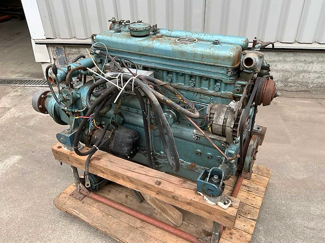 Daf 575 maritieme dieselmotor met paragon gears marine keerkoppeling - afbeelding 3 van  9