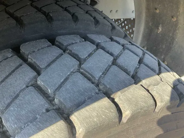 Daf at 85 mc5-7.5 vrachtwagen met autolaadkraan - afbeelding 5 van  49
