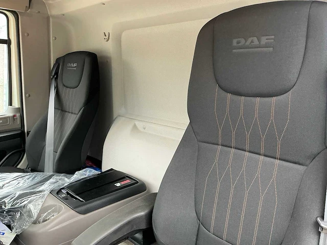 Daf cf 480 container kraanwagen met slechts 174kms - afbeelding 31 van  62