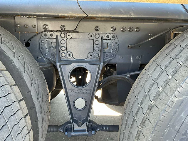 Daf cf vrachtwagen kraan zonder container - afbeelding 13 van  52