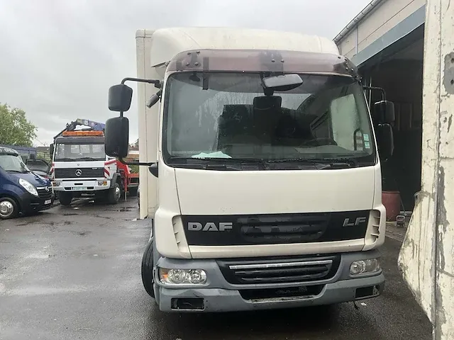 Daf lf 45.220 vrachtwagen - afbeelding 31 van  32