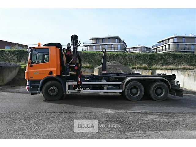 Daf trekker met hmf kraan en waf containersysteem - afbeelding 12 van  33