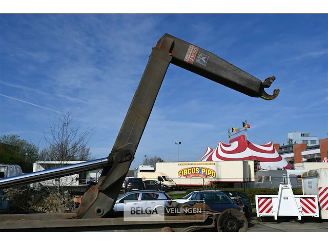 Daf trekker met waf containersysteem - afbeelding 21 van  26