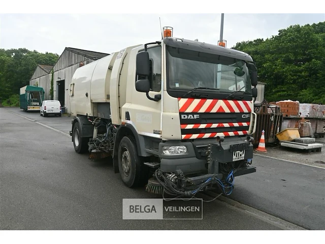 Daf veegwagen / vrachtwagen - afbeelding 15 van  28