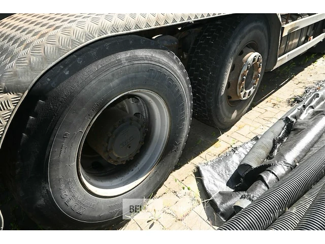 Daf vrachtwagen met containersysteem - afbeelding 19 van  27