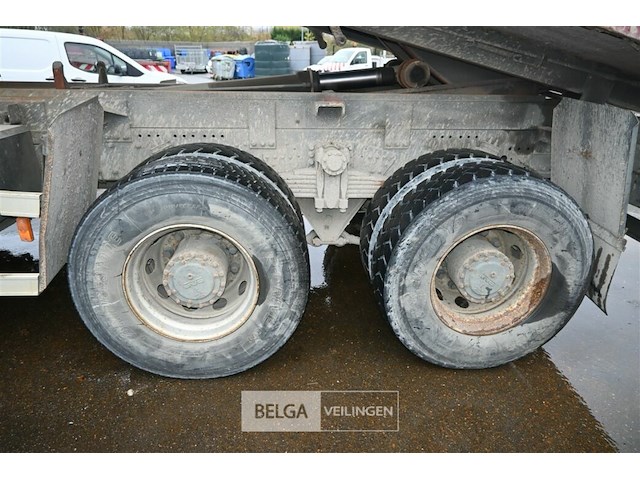 Daf vrachtwagen met kipbak en terex atlas 165.2e autolaadkraan - afbeelding 23 van  31