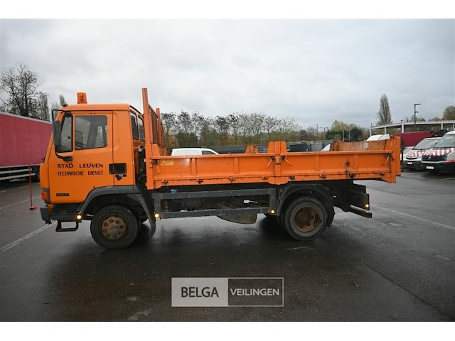 Daf vrachtwagen met kipbak - afbeelding 11 van  22