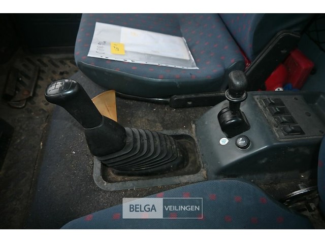 Daf vrachtwagen met kipbak - afbeelding 19 van  22