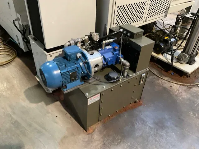 Dahlih mch-500 cnc bewerkingscentrum - afbeelding 10 van  23