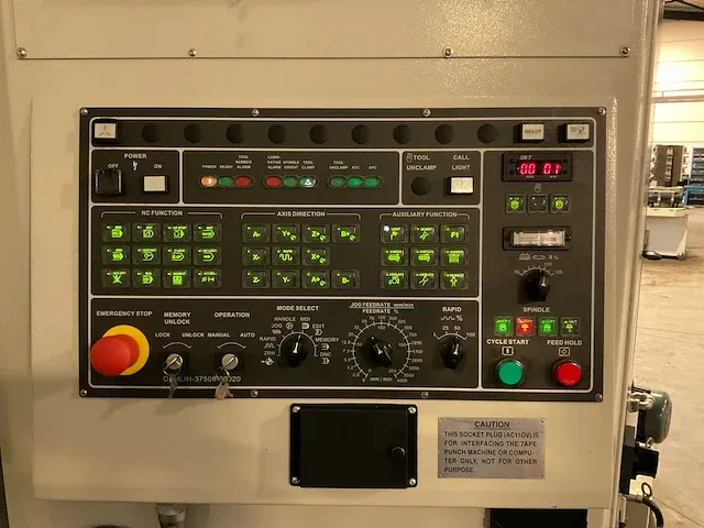 Dahlih mch-800 cnc bewerkingscentrum - afbeelding 9 van  36
