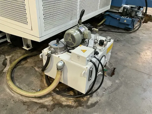 Dahlih mch-800 cnc bewerkingscentrum - afbeelding 14 van  36