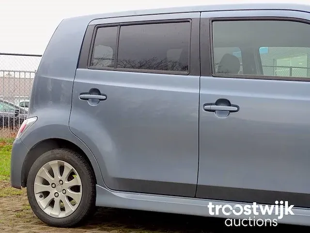 Daihatsu materia 1.5 - afbeelding 8 van  47