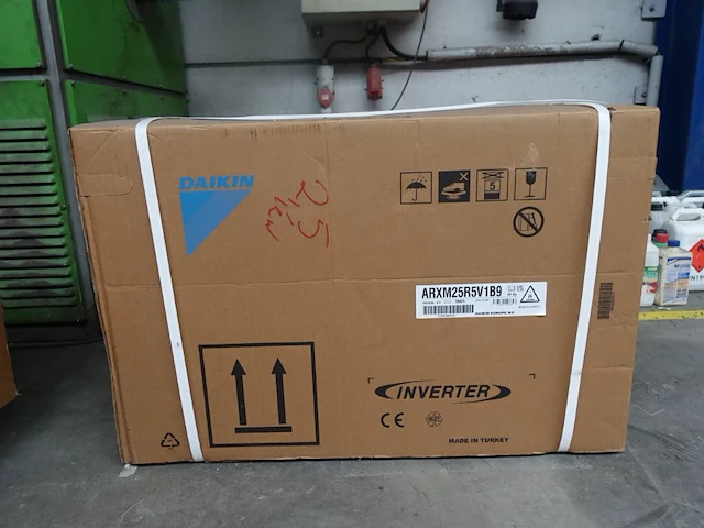 Daikin airco outdoor unit - afbeelding 3 van  4