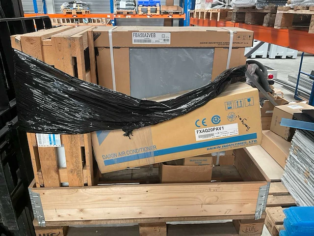 Daikin airconditioning (2x) - afbeelding 1 van  6