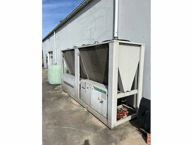 Daikin ewad 170 snelkoeler - chiller-luchtgekoelde ijswaterkoelgroep - afbeelding 1 van  12