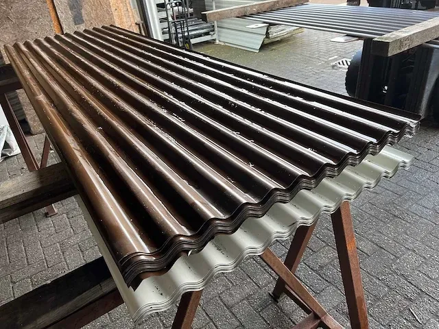 Dakmateriaal 26st. / 57m2 - afbeelding 2 van  3