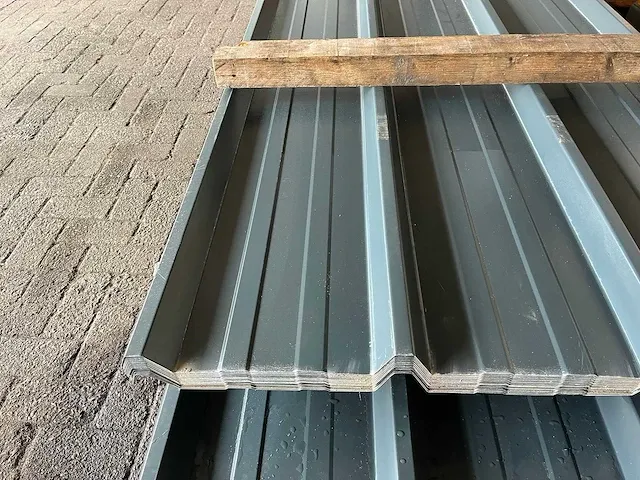 Dakmateriaal 30st. / 101m2 - afbeelding 2 van  4