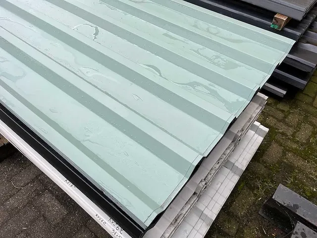 Dakmateriaal 33st. / 145m2 - afbeelding 4 van  4