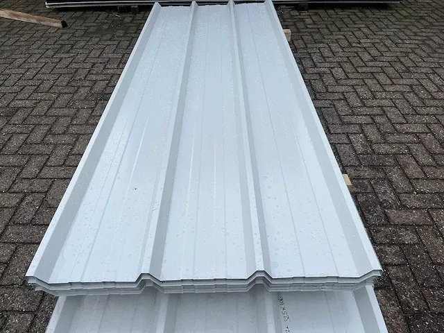 Dakmateriaal 52st. / 180m2 - afbeelding 2 van  4