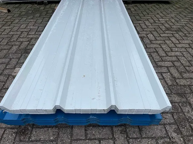 Dakmateriaal 57st. / 151m2 - afbeelding 2 van  4
