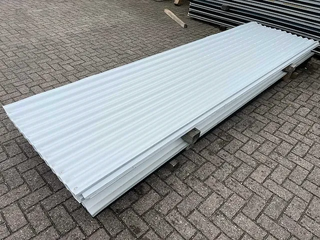 Dakmateriaal 87st. / 295m2 - afbeelding 1 van  4