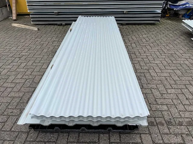Dakmateriaal 87st. / 295m2 - afbeelding 4 van  4