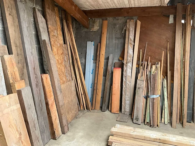 Dakpannen met hout - afbeelding 21 van  56