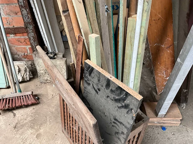 Dakpannen met hout - afbeelding 26 van  56