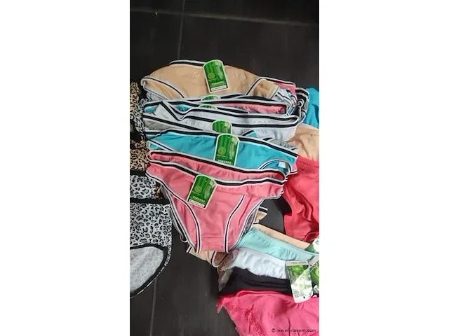 Dames bamboe slips m-xxl 93 stuks - afbeelding 5 van  10