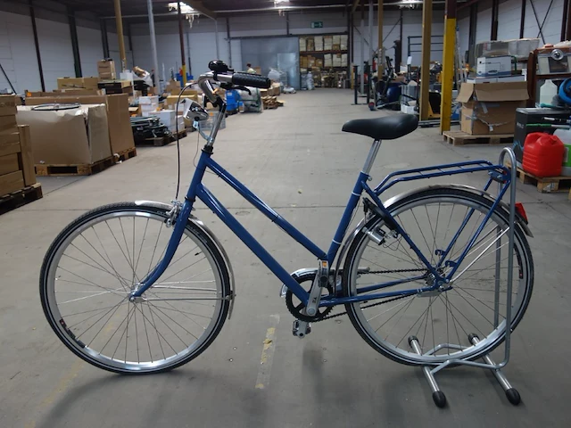 Damesfiets bnb - afbeelding 1 van  5
