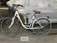Damesfiets central park excel wit - zwart mandje vooraan - afbeelding 1 van  1