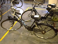Damesfiets l'avenir (701-416), op fietsslot - afbeelding 1 van  2