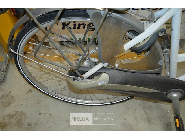 Damesfiets naamloos - afbeelding 2 van  3