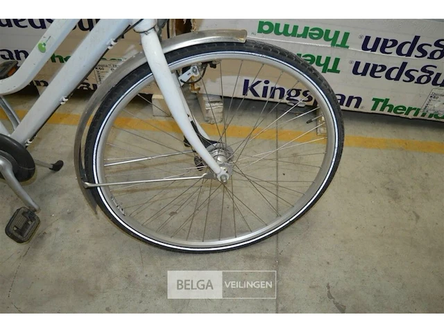 Damesfiets naamloos - afbeelding 3 van  3