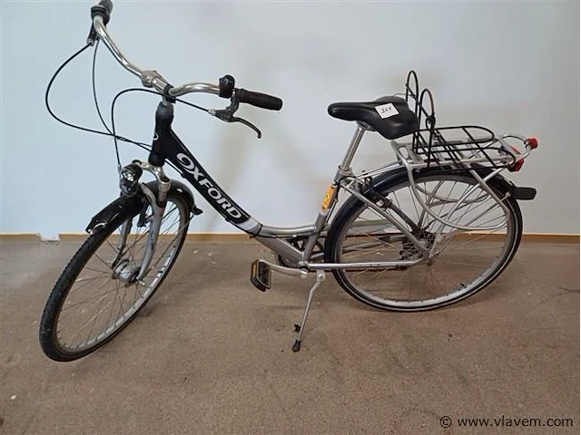 Damesfiets - afbeelding 1 van  3