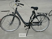 Damesfiets - afbeelding 1 van  2