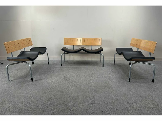 Dan classics - waiting room chair (3x) - afbeelding 1 van  7