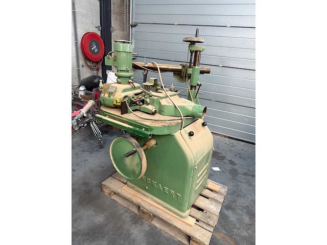 Danckaert - diverse freesmachines - afbeelding 1 van  11