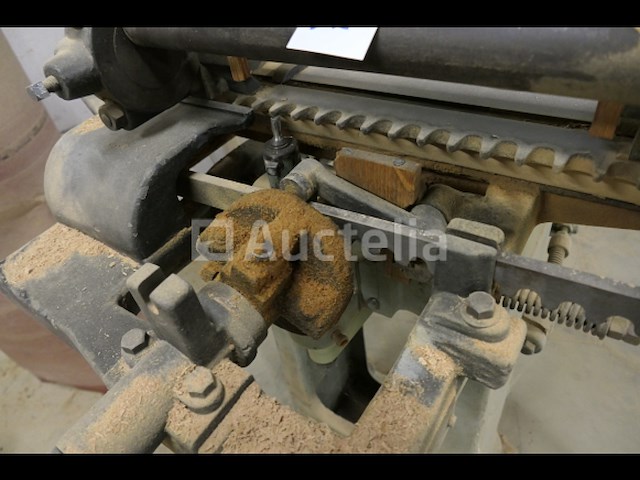 Danckaert zwaluwstaartmachine voor meubelladen - afbeelding 8 van  11